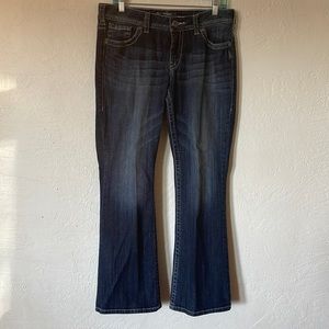 Silver Jeans Suki with white embroidery pockets, Bootcut, mid rise stretch denim